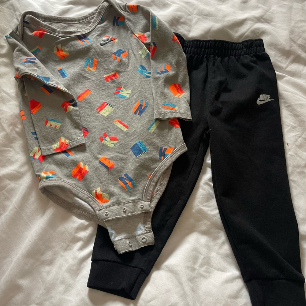 Nike 2pcs set